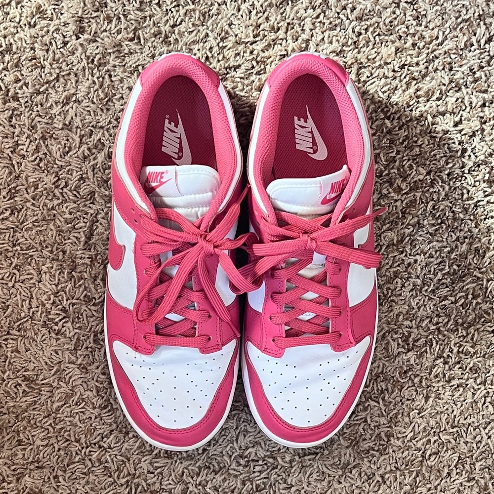 Nike Dunk Low Pink and White Shoes - Picture 3 of 4